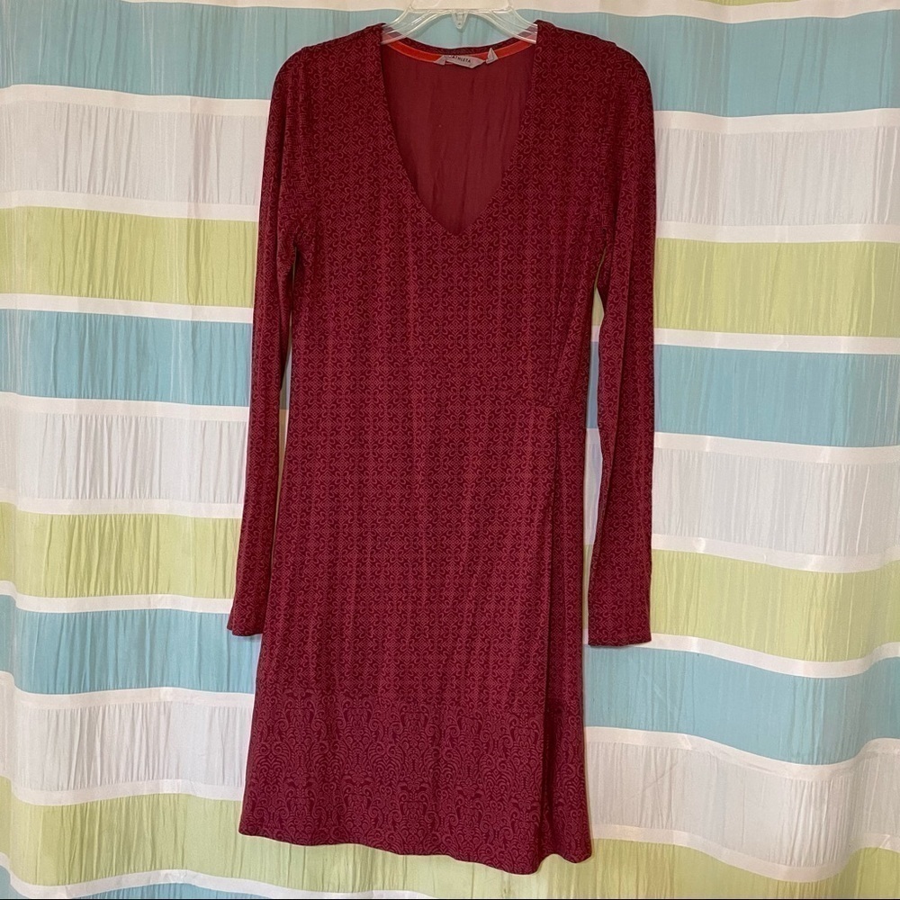 Athleta V Neck Long Sleeve Dress Burgundy Sz Small - Picture 9 of 9